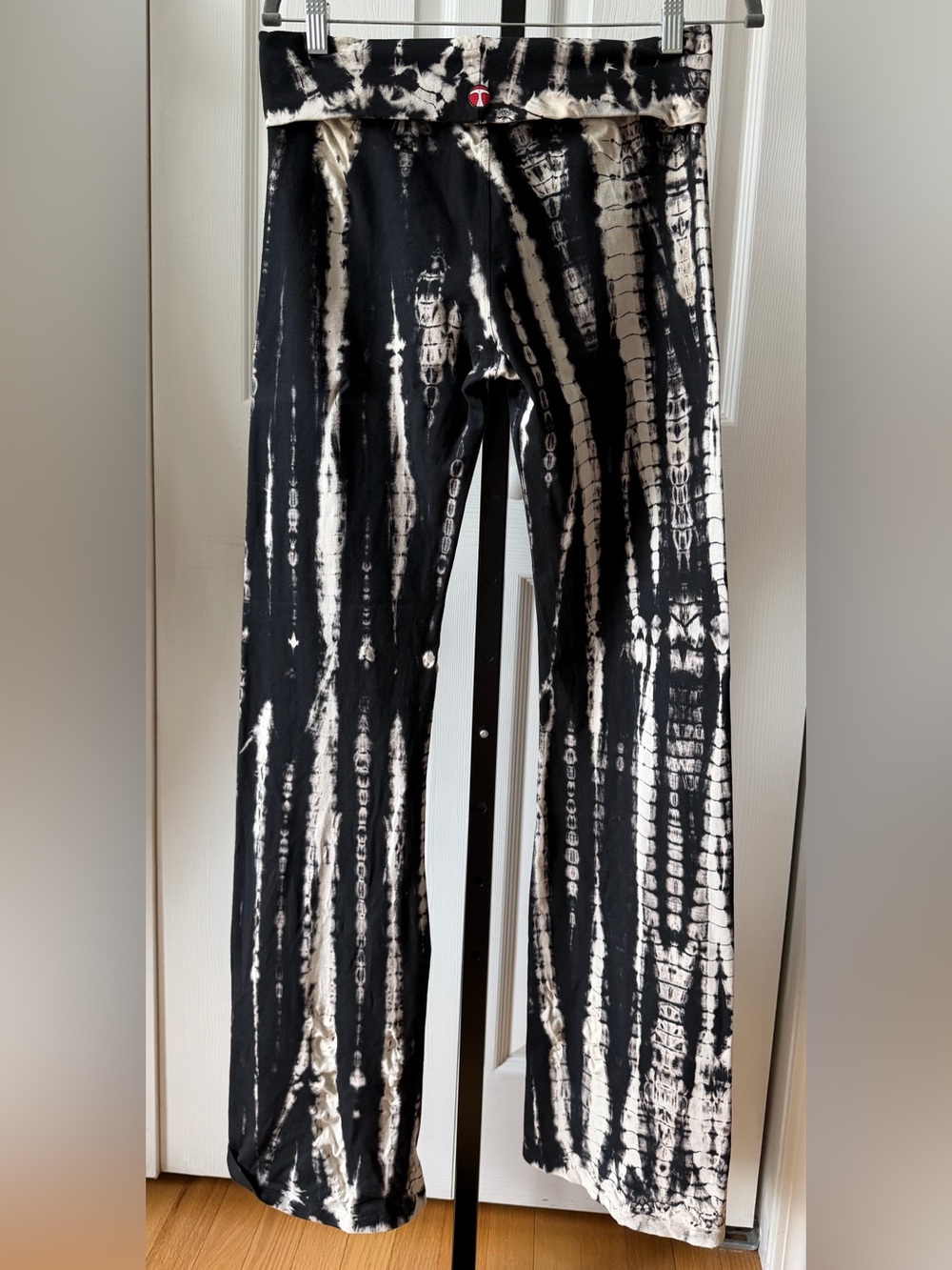 T.Party Tie-Dye Wide Leg Lounge Pants - Black/White - Picture 4 of 13